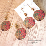 お洒落🧡🧡夏から秋まで使える🍂お花のプレートチャームピアス イヤリング