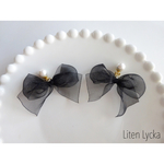 【全2色】pearl × ribbon キャチピアス
