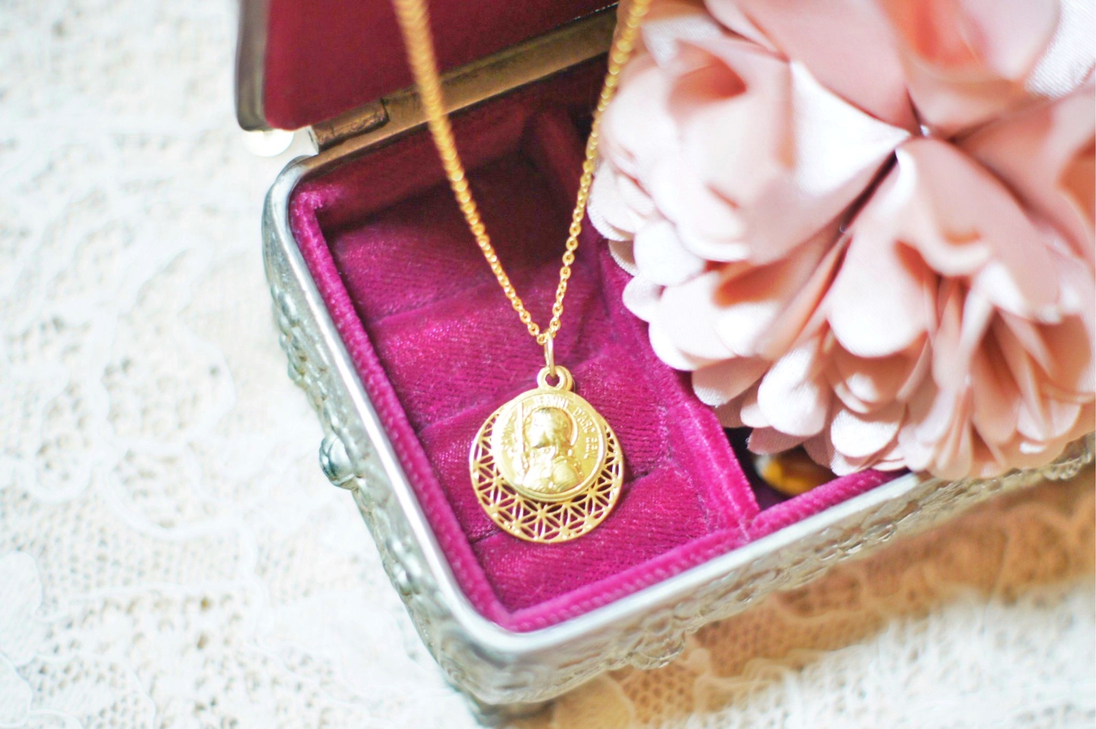 ブラス製アクセサリー ジャンヌダルク 【公式通販】