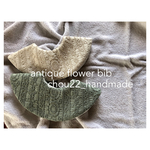 antique flower bib ☺︎