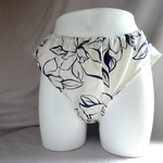 ビキニタイプ 締め付けない下着 リラックス パンツ 花柄オフホワイト