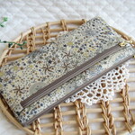 ともこ様ご予約のお品　♪リバティのおさいふポーチ　アデラジャ　カーキ系