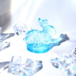 【全品訳ありなし500円セール品です】雲レジンのウサギ　手元に置ける台座付きなので好きな所に飾れるインテリア雑貨です