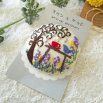 手刺繍ブローチ★青い鳥と森のカフェ☕