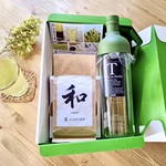 ギフトボックス☆緑茶「和」200g&茶こし付き耐熱ガラスボトル