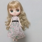 マーガレット柄LIBERTYプリントのロングドレス　ミディブライス　アウトフィット