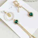 韓国アクセサリー⭐︎グリーンビジューハートとパールのアシンメトリーゴールドピアス