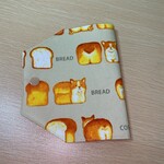 ほかほか♡コーギーちゃんと　パン　仮置きマスクホルダー