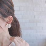 フラワービジューピアス♡
