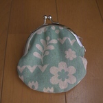 落ち着きのある　ポップガマ口