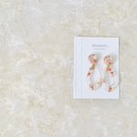 揺れるorange baby's breathclear marble pierce