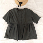 切替ギャザーブラウス　ダークグレー