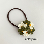 レース編みのお花ヘアゴム モスグリーンとアイボリー