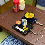 リニューアルカツ丼定食のピアス