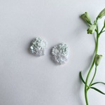 ビーズ刺繍　ビーズピアス　刺繍　刺しゅう　手刺繍　刺繍イヤリング　刺しゅうイヤリング　刺繍ピアス　糸