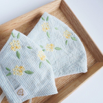 ［選べるサイズ］ふんわり金木犀の刺繍マスク