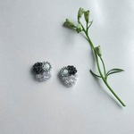 ビーズ刺繍　ビーズピアス　刺繍　刺しゅう　手刺繍　刺繍イヤリング　刺しゅうイヤリング　刺繍ピアス　糸