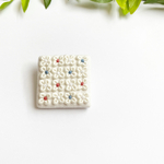 花あつめのブローチ / トリコロール( 刺繍ブローチ ) ha001