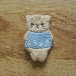 茶トラの刺繍ブローチ