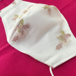 お花レースのきれいめ布マスク　薄ピンク　大人用立体マスク　大人用マスク　ダブルガーゼマスク　刺繍　レース
