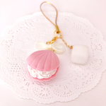 レッドシェルマカロン×角砂糖のストラップ♡