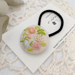 可愛いお花の刺繍 ① ヘアゴム