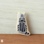 アメリカンショートヘアの刺繍ブローチ