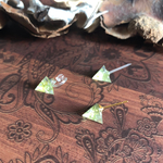 Tetra stone *ペリドットピアス