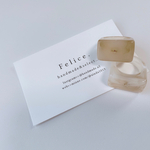 ベージュ アクリル リング