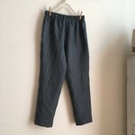 ヴィンテージ加工リネンAGで作ったテーパードパンツ