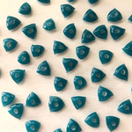 スペーサー トライアングル ガラスビーズ  ブルーグリーン 10g