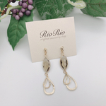 【ピアス/イヤリング】しずくが揺れるシンプルアクセサリー　大人/可愛い/人気/シンプル/オシャレ