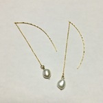 【送料無料】淡水パール一粒のアメリカンピアス（カラー：ゴールド）