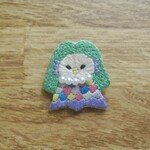 アマビエの刺繍ブローチ