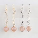 天然石　オレンジムーンストーンのピアス