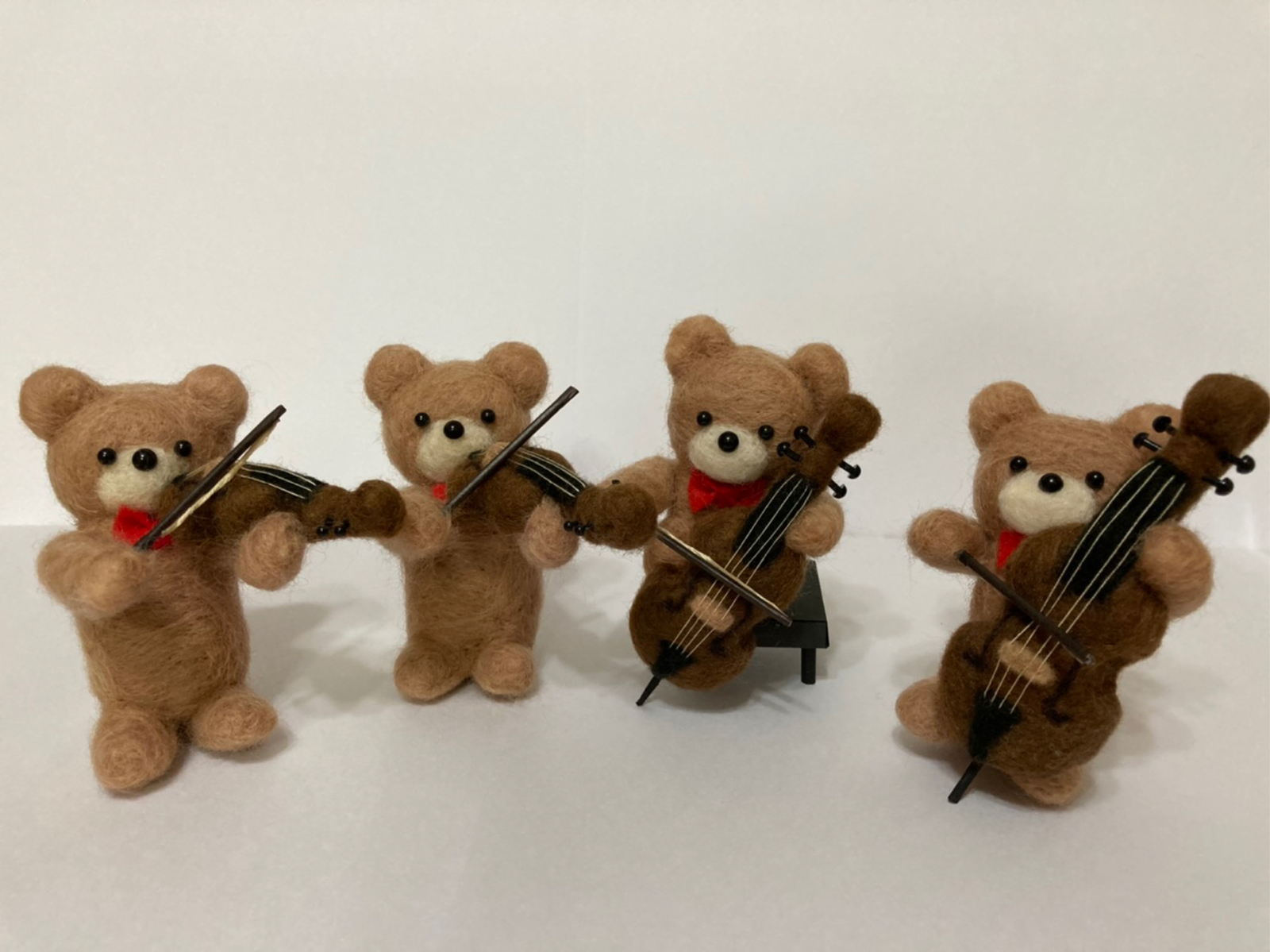 くま　人形　インテリア　ハンドメイド　羊毛フェルト フィギュア 羊毛フェルト クマの弦楽器四重奏 - CHITAMA5'S GALLERY | minne byGMO