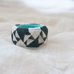 ありがとうの輪☆390円セール「ＧＯ空へ～色即是空」伝統工芸　加賀指ぬき　モノクロ　着物に　和装に　お守りに