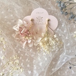 アシンメトリー♡くすみピンク【ピアスイヤリング交換無料】紫陽花 かすみ草 ドライフラワー