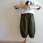 バルーンパンツ　カーキオリーブ　かぼちゃパンツ　ワイドパンツ