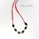 レッドスエードコード　vintage　ブラックアクリルパーツ　ミディアム　ネックレス