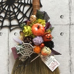 【現品のみ】2020 ハッピーハロウィン♪　卓上ほうき大アレンジ　玄関リースにも★③