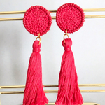 赤い刺繍タッセルピアス