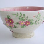 茶碗風につぼみがゆらゆら