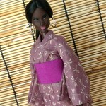 「とんぼ舞う浴衣…藤紫」28～30cmドール着物