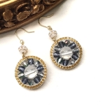再販♡flower × beads earrings（light navy）