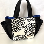 【送料無料】脇ポケット付トートバッグ☆小サイズ(黒&ダリア柄)