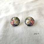 Happy garden刺繍ピアス／イヤリング