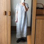 すっきりアイラインのリネンワンピース