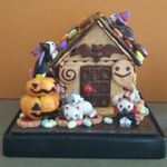 ハロウィンにゃんこたちのお菓子の家