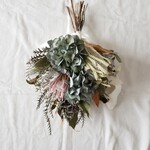アジサイとワイルドフラワーのスワッグ ／ ドライフラワー 